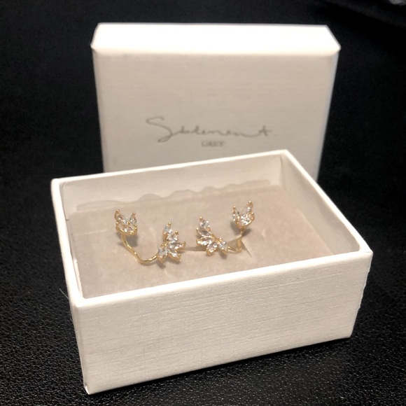 NIB CZ gold plated angel jacket style earrings - Picture 4 of 4